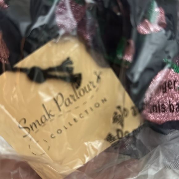 NWT UNIQUE VINTAGE SMAK parlour navy & pink glitter strawberry skirt PINUP - Picture 3 of 3